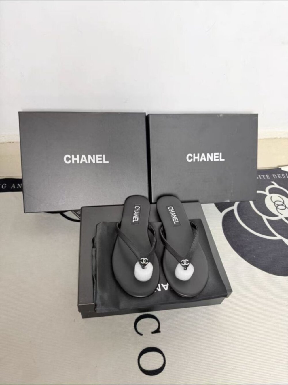 CHANEL Classic CC Logo Leather Thong Flat Sandals